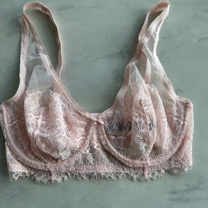 NWT Victoria’s Secret Dream Angels Unlined Plunge Lace Bra 34DD in Light Pink